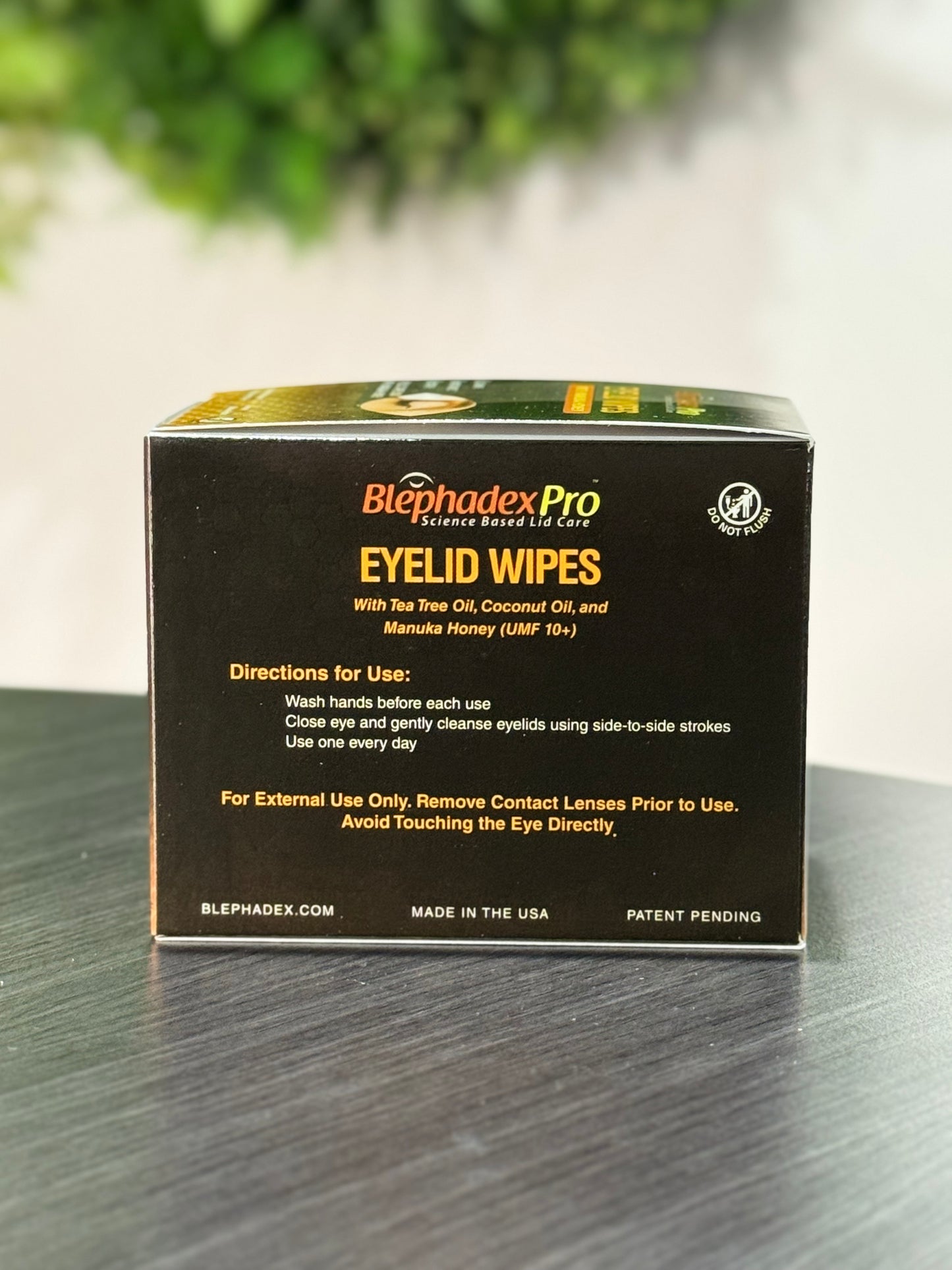 Blephadex Pro Eyelid Wipes with Manuka